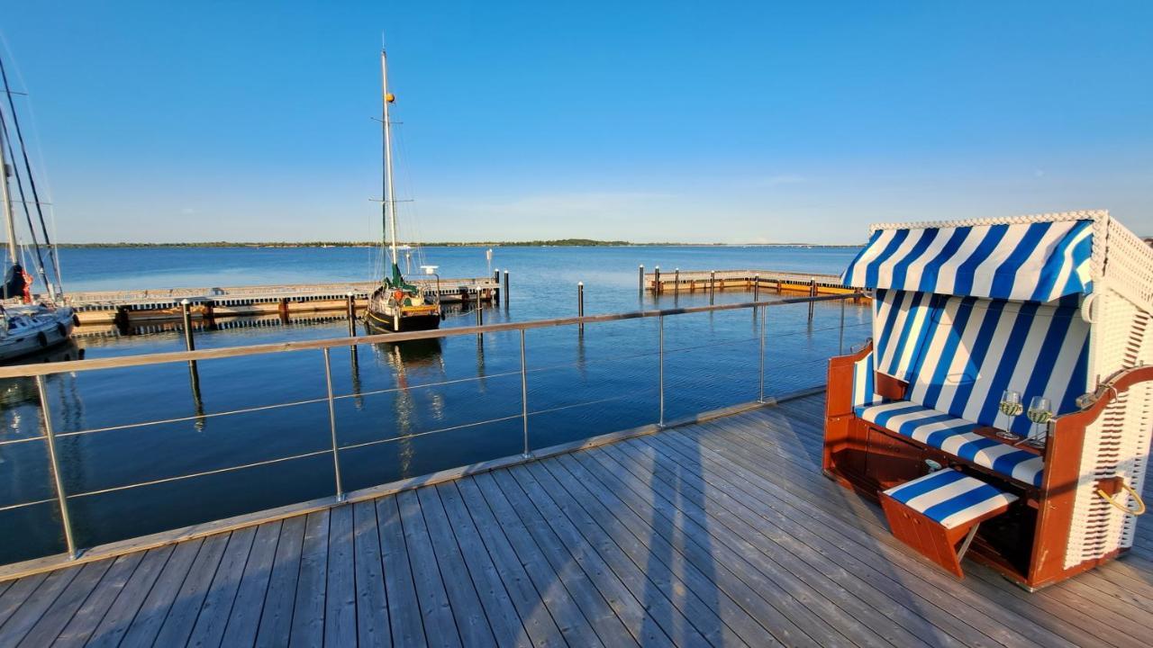 Hausboot Harmonie Hotel Stralsund Exterior foto