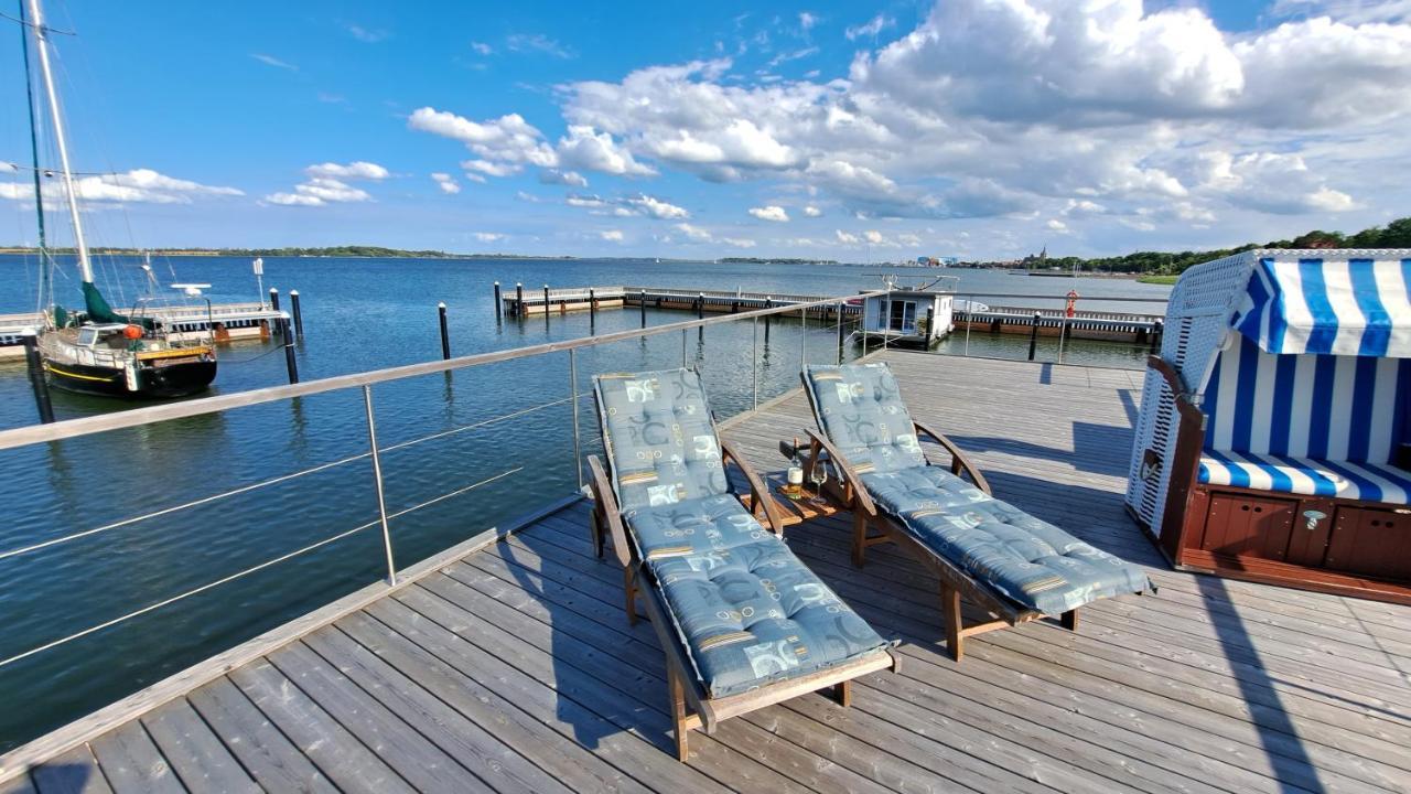 Hausboot Harmonie Hotel Stralsund Exterior foto
